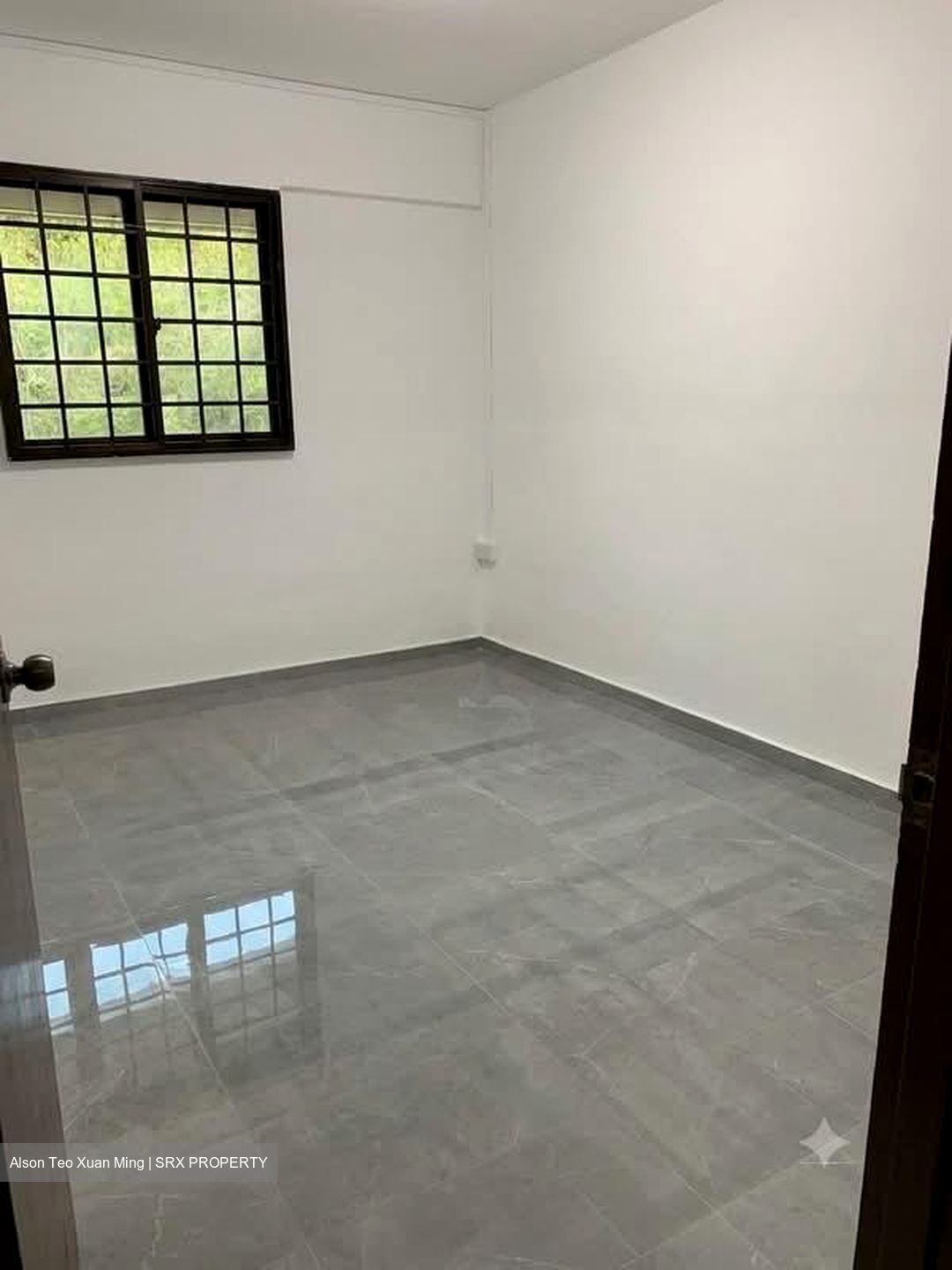 Ang Mo Kio Avenue 10 (D20), Shop House #582395751